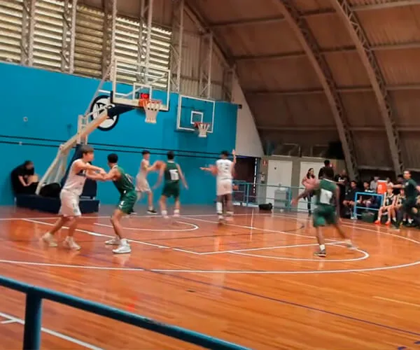 PINHEIROS CONQUISTA VITÓRIA SUADA SOBRE O PALMEIRAS E AVANÇA PARA O FINAL DO ESTADUAL SUB-15